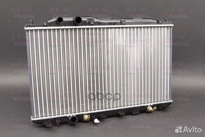 Радиатор охлаждения Honda Civic viii (06-12) Се