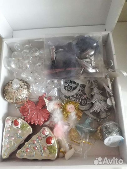 Новогодние игрушки