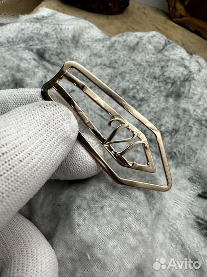 Золотой зажим для денег