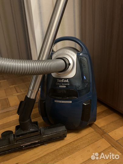 Пылесос Tefal city space cyclonic