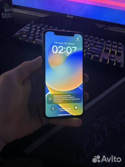 iPhone X, 64 ГБ