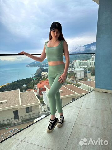 Спортивный костюм женский