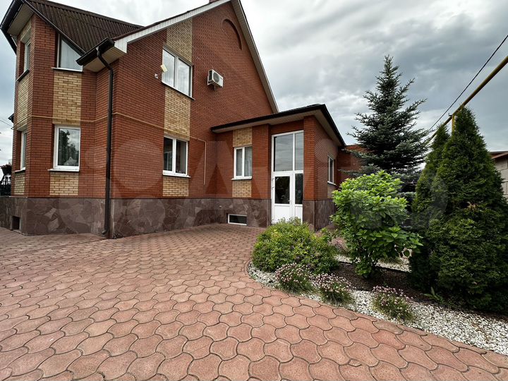 Дом 429,1 м² на участке 13,7 сот.