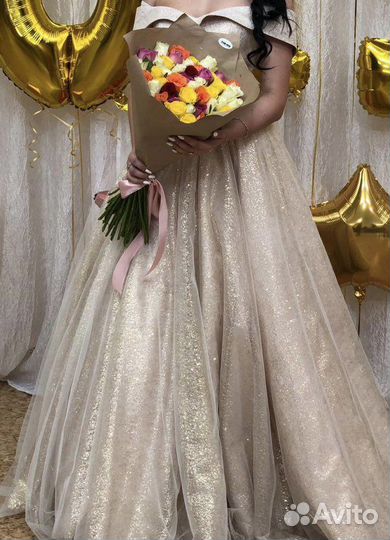 Вечернее платье