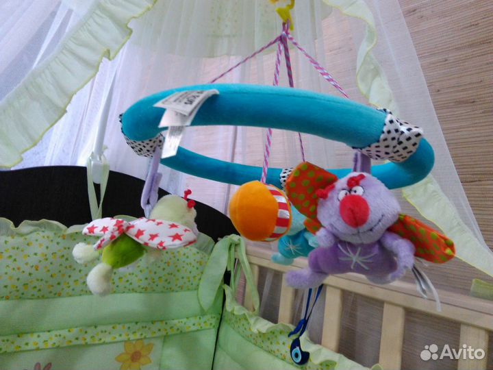 Карусель в кроватку Taf Toys
