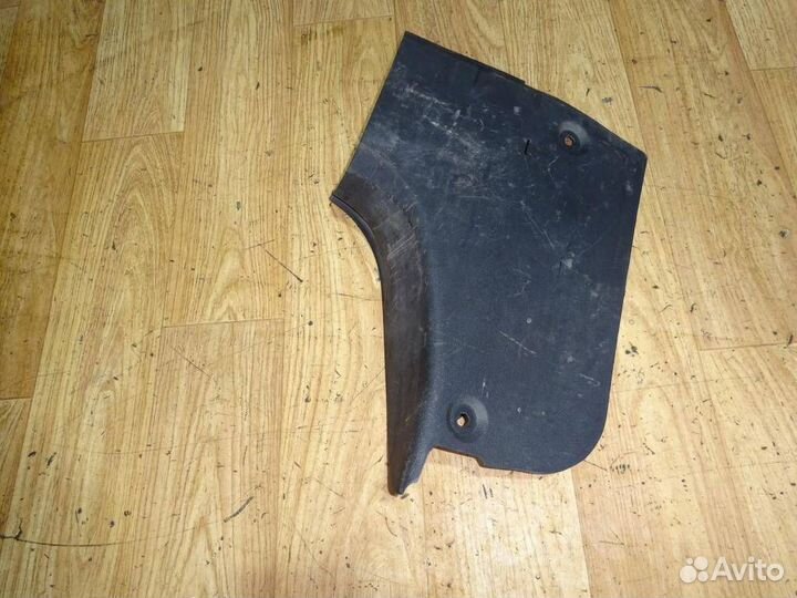 Обшивка багажника Ford Focus II 2008-2011