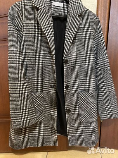 Пальто для девочки zara