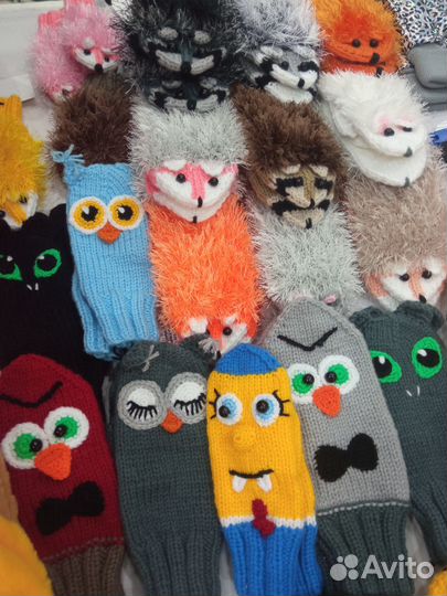 Варежки меховые и вязаные