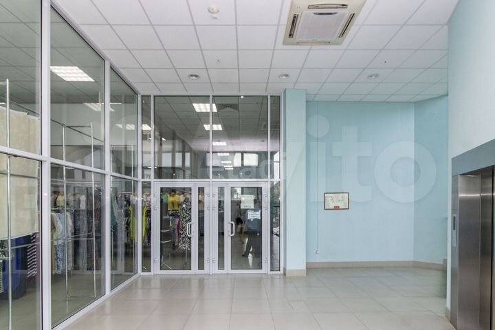 Сдам торговое помещение, 650 м²