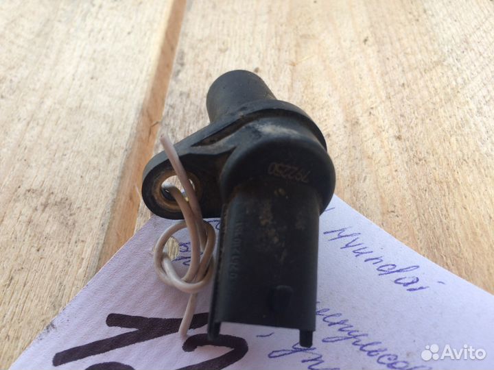 Датчик коленвала Opel Corsa D 1.2, Astra H 1.4