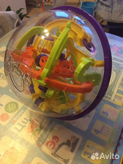 Шар-лабиринт perplexes original