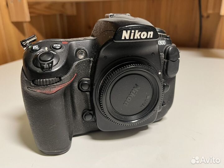 Зеркальный фотоаппарат Nikon d90 на запчасти