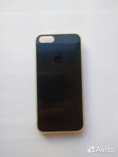 Чехол на iPhone