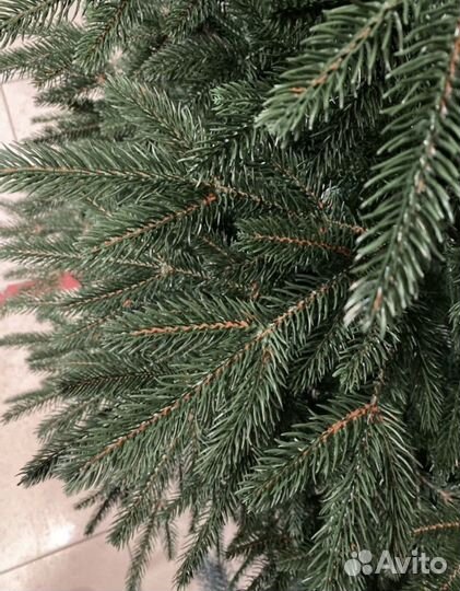 Елка искусственная