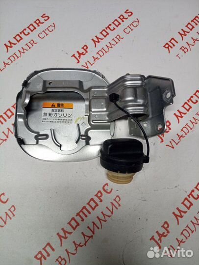 Лючок топливного бака Honda Cr-V K24A 2009