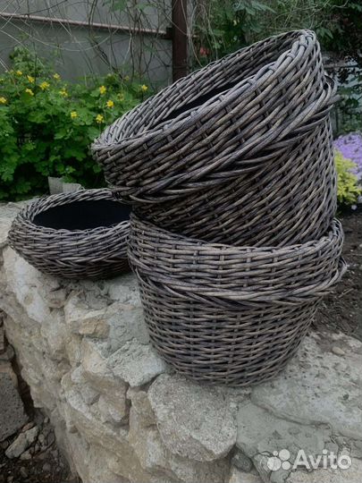 Кашпо для цветов