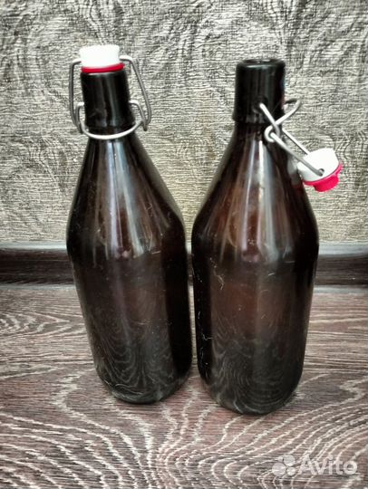 Бутылки стеклянные с пробкой