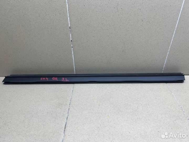 Накладка стекла заднего левая Suzuki Sx4 седан