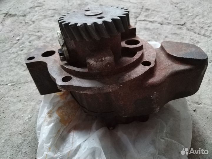 Насос масляный