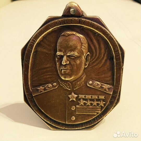 Медаль настольная барельеф плакетка Г. К. Жуков ка
