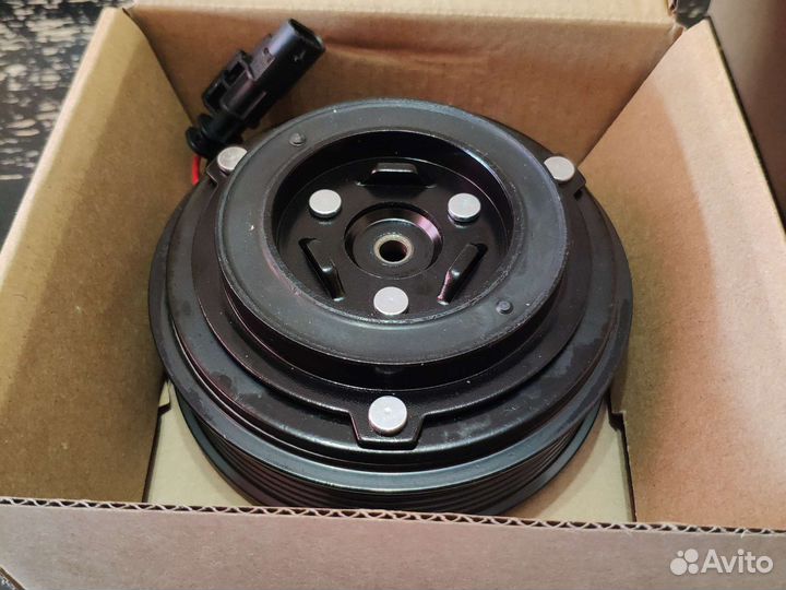 Муфта кондиционера Opel Astra GTC 1.4t