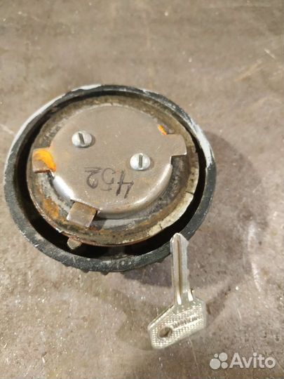 Крышка от бака уазка