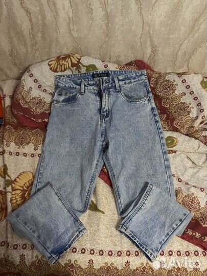 Джинсы