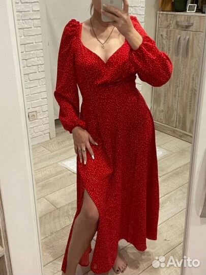 Платье летнее с вырезом