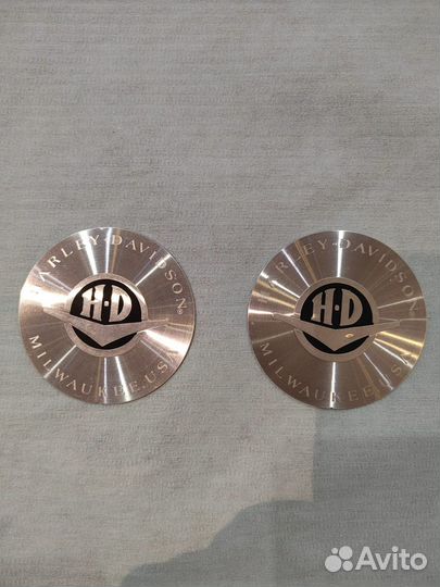 Медальон в крышку торм. суппорта ’00-’07 42235-00