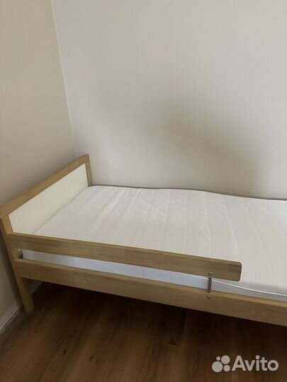 Детская кровать IKEA с матрасом