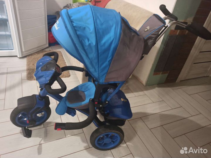 Детский велосипед с родительской ручкой