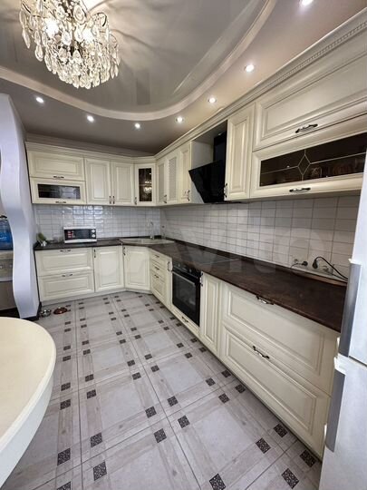 2-к. квартира, 65 м², 16/18 эт.