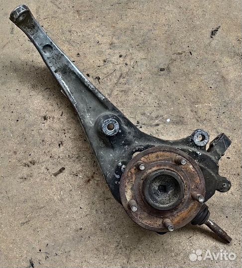 Кулак поворотный передний левый Jaguar S-Type 3.0