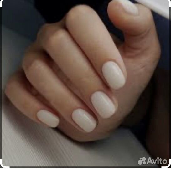 Покрытие ногтей на руках гель-лаком