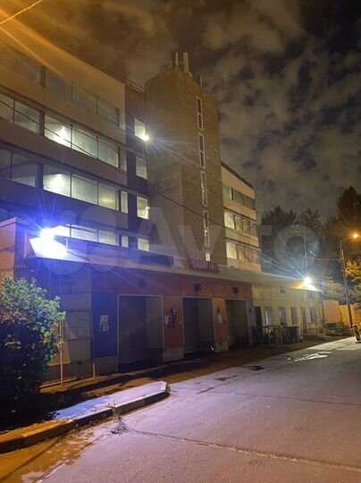 Машиноместо, 14 м²