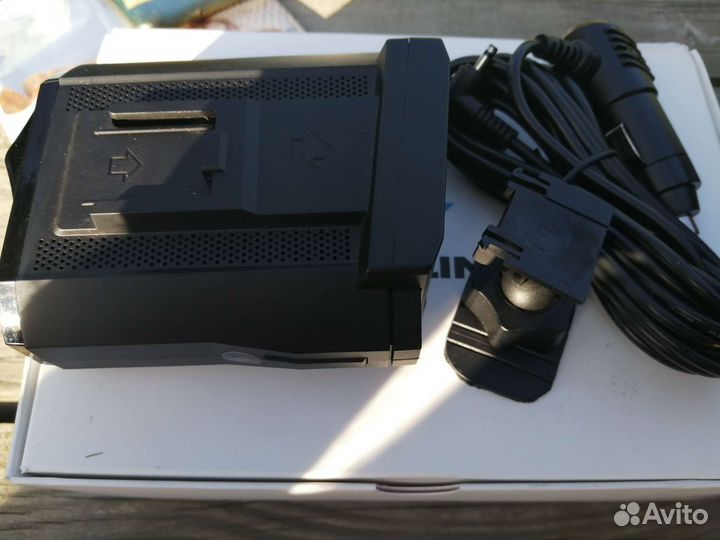 Видеорегистратор с радар-дет. Neoline x-cop 9300d