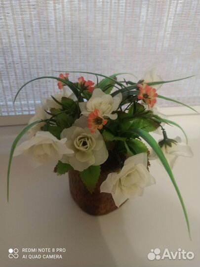 Искусственные цветы для интерьера