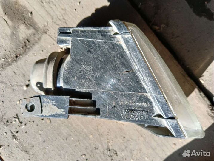 Противотуманные фары Тойота avensis