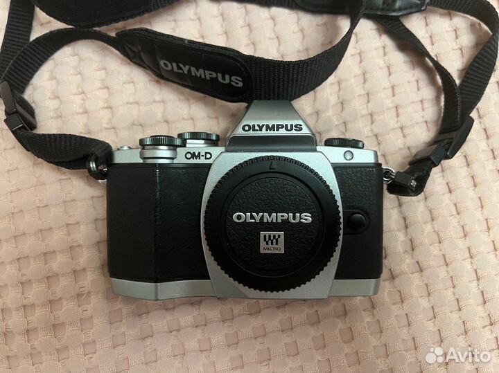 Фотоаппарат Olympus OM-D E-M10