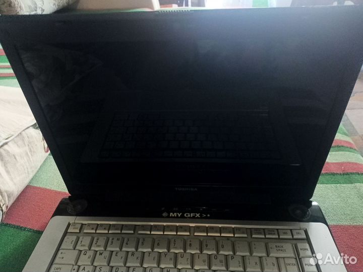Ноутбук (Toshiba)