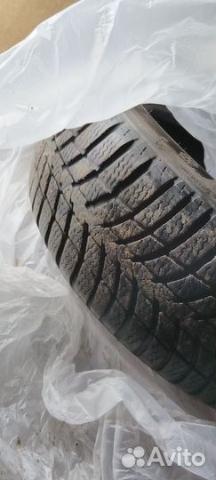 Kumho I'Zen KW23 165/60 R14