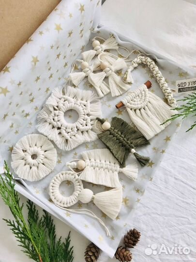 Новогодние игрушки ручной работы макраме