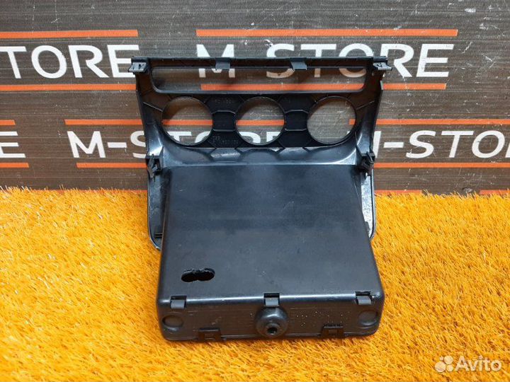 Накладка на торпеду передняя Volkswagen Tiguan 5N