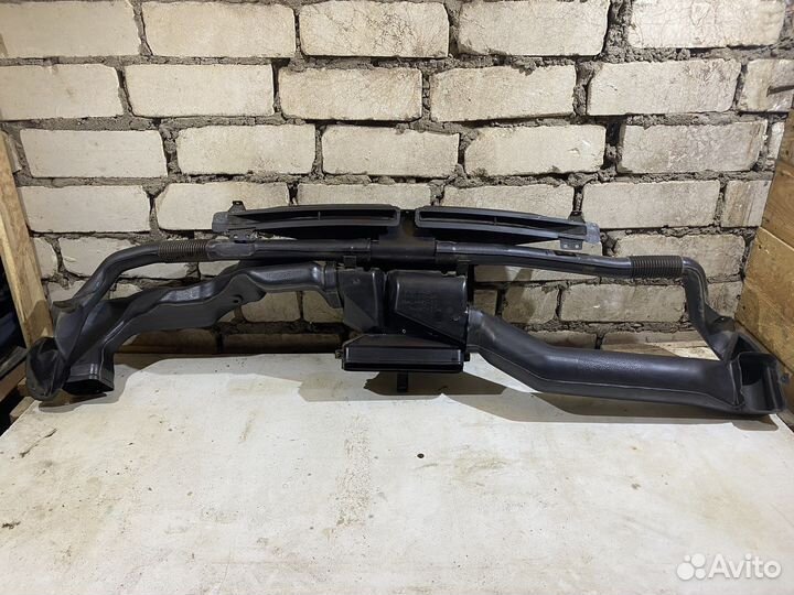 Воздуховод центральный Nissan Almera N15