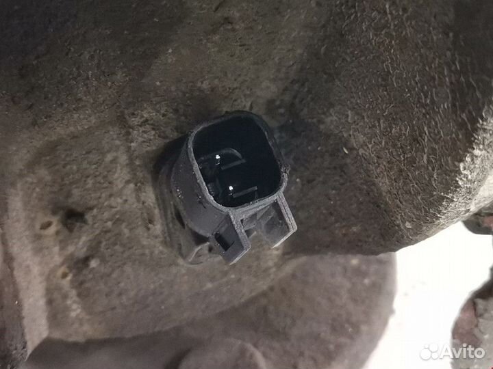 Ступица передняя правая Volvo V50 2005