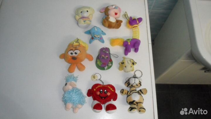 Брелки на рюкзаки, статуэтки