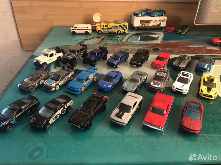 Hot wheels модели 1/64