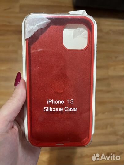 Чехол на iPhone 13