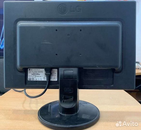 ЖК Монитор LG Flatron W1942S