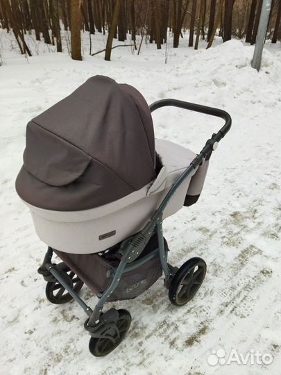 Коляска 2 в 1 Riko Basic Bella Pastel